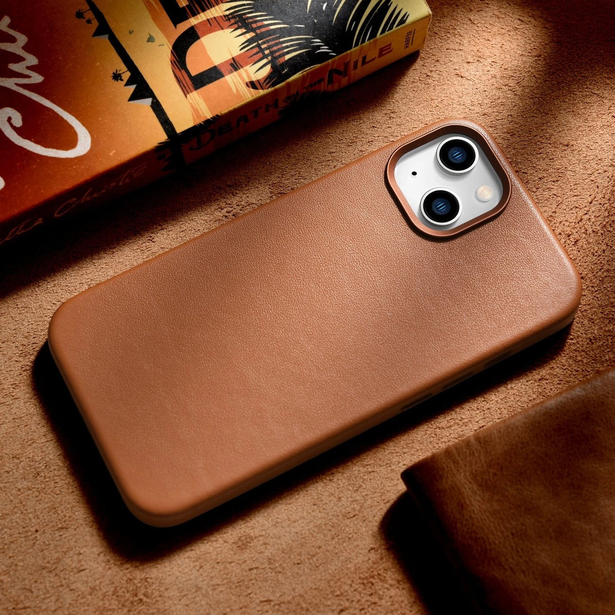 iCarer Case Leather do iPhone 14 Plus brązowy (kompatybilne z MagSafe) – zdjęcie 16