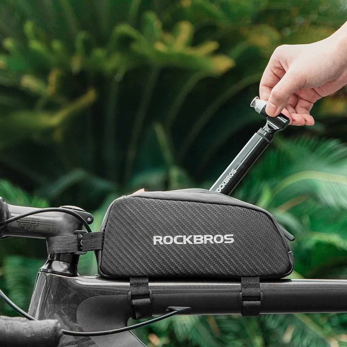 Pompka rowerowa Rockbros JG-PB-11 130 PSI z uchwytem i do piłek - czarna – zdjęcie 6