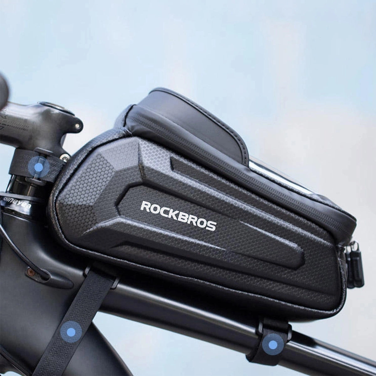 Sakwa rowerowa Rockbros B68-1 na ramę pancerna z na telefon 1.7l - czarna – zdjęcie 9