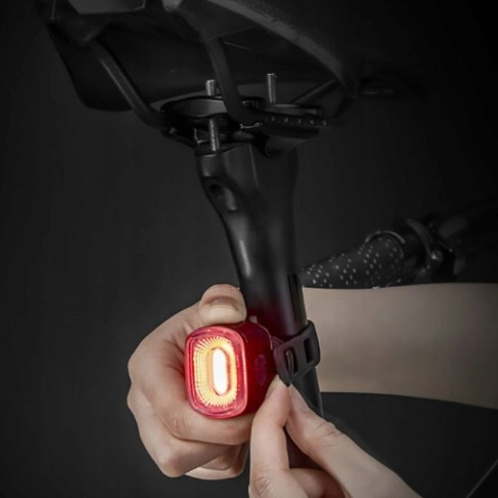 Lampka rowerowa tylna Rockbros Q2S LED z inteligentnym systemem - czarna – zdjęcie 3
