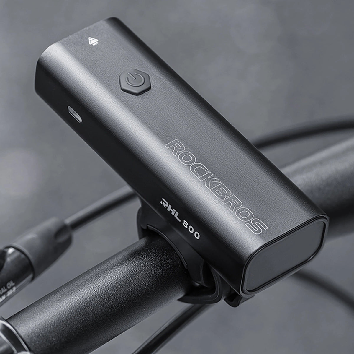 Lampka rowerowa przednia Rockbros 24710012001 800 lm + kabel - czarna – zdjęcie 8