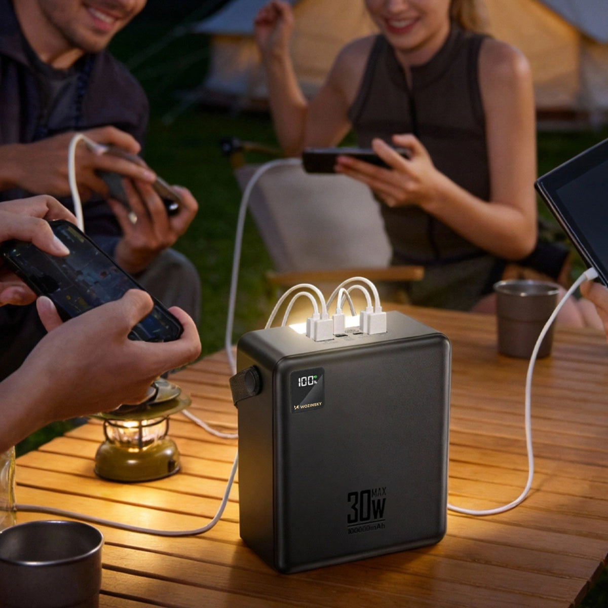 Powerbank Wozinsky W8-B 100000mAh 30W 2xUSB-A i 2xUSB-C z latarką - czarny – zdjęcie 9