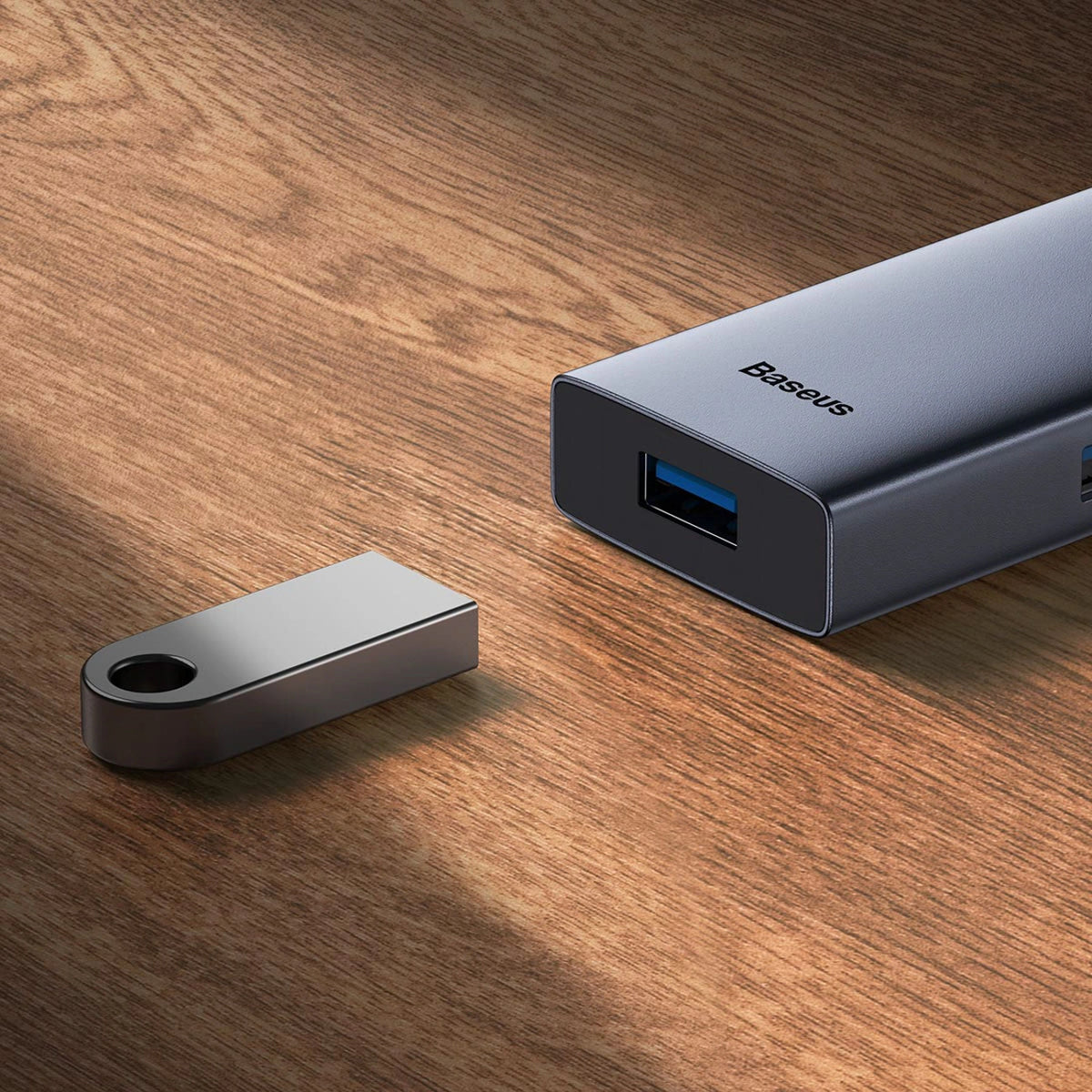 Hub USB Baseus UltraJoy Series 5w1 USB-C HDMI 4K 4x USB-A 3.0 - szary – zdjęcie 10