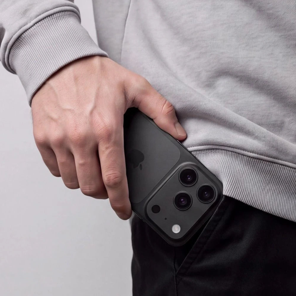 Osłona aparatu Tech-Protect Camalloy Fit+ na iPhone 18 Pro – telefon w kieszeni