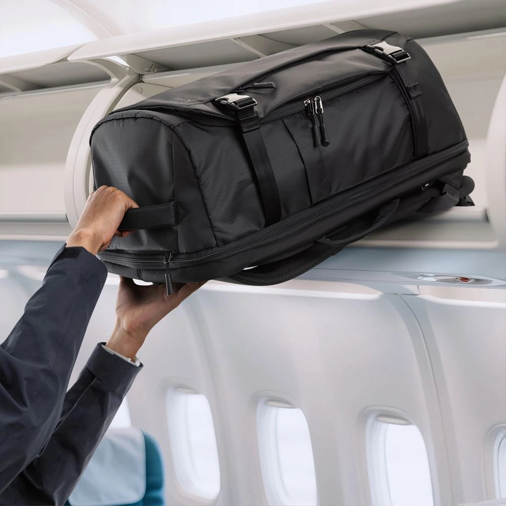 Plecak Tech-Protect Defender S70 RYANAIR & WIZZAIR 24L na laptop - czarny – zdjęcie 11