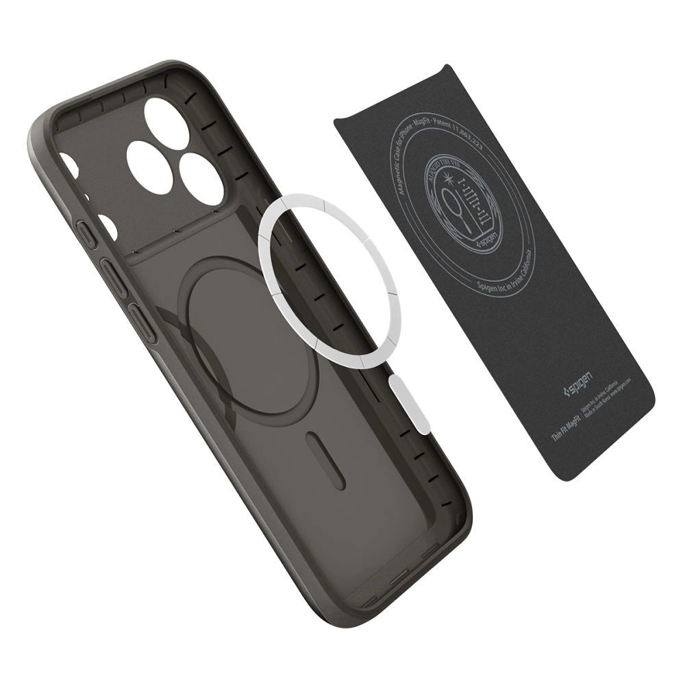 Etui Spigen Thin Fit MagSafe na iPhone 18 Pro Max / 17 Pro Max - czarne – zdjęcie 5